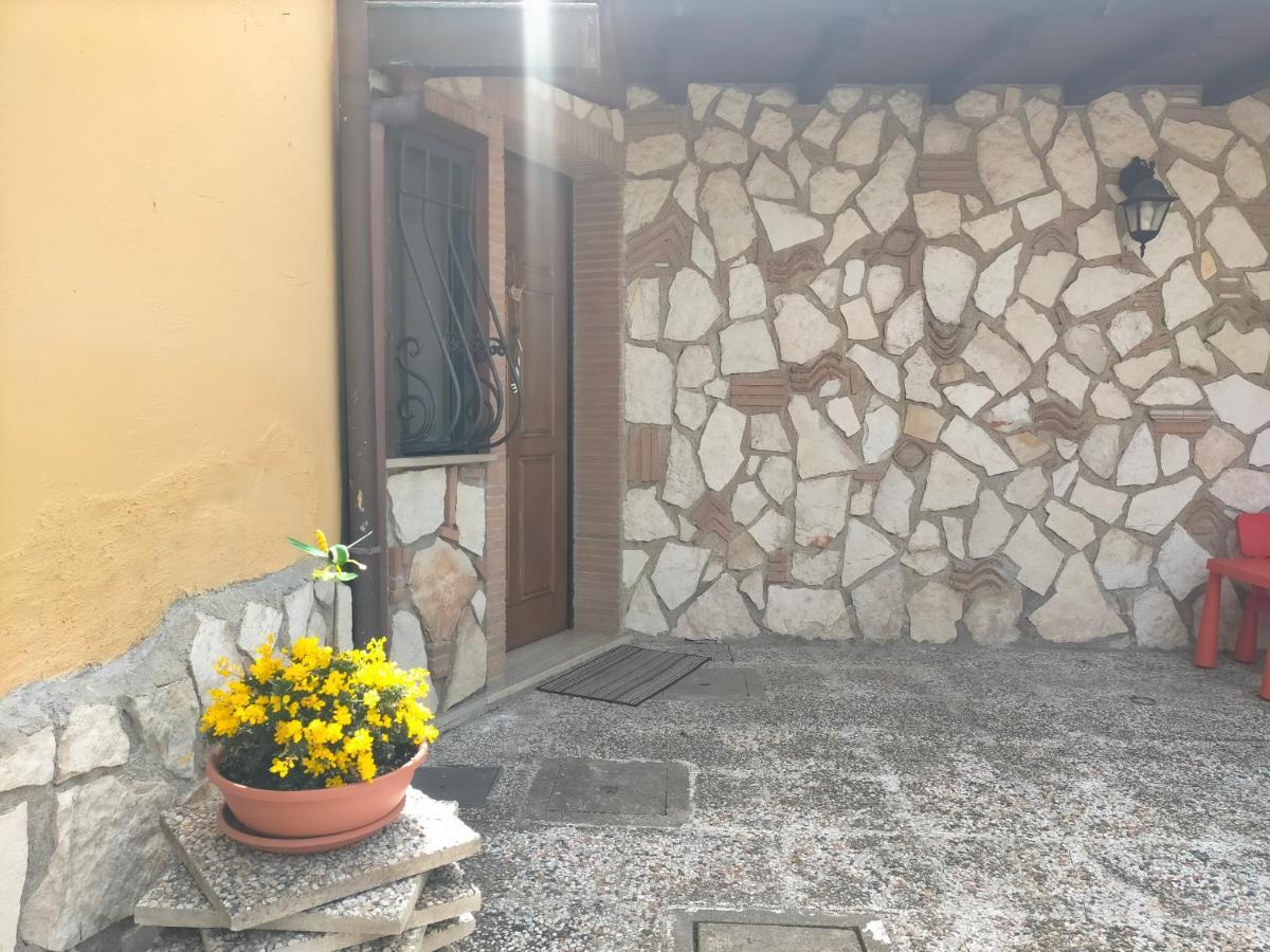 Civico Ventitre Apartment Mentana Exterior foto